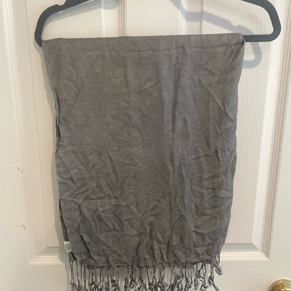 Ellen Tracy Gray Pashmina Scarf